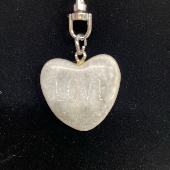 Stone LOVE keychain - Picture 4 of 4
